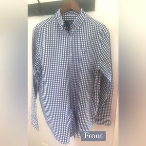 Men’s Vineyard Vines Button down size Medium